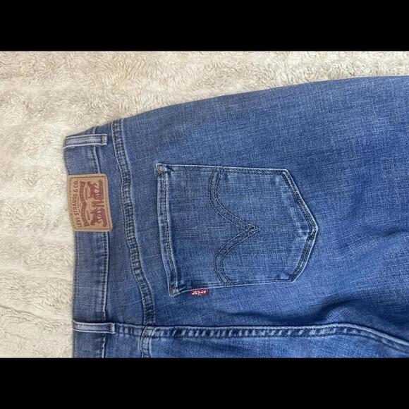 Levi's Classic Boot high-rise jeans Size 12 - Picture 6 of 7